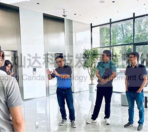 學習參觀成都武侯區(qū)雙華數(shù)字大健康產業(yè)園